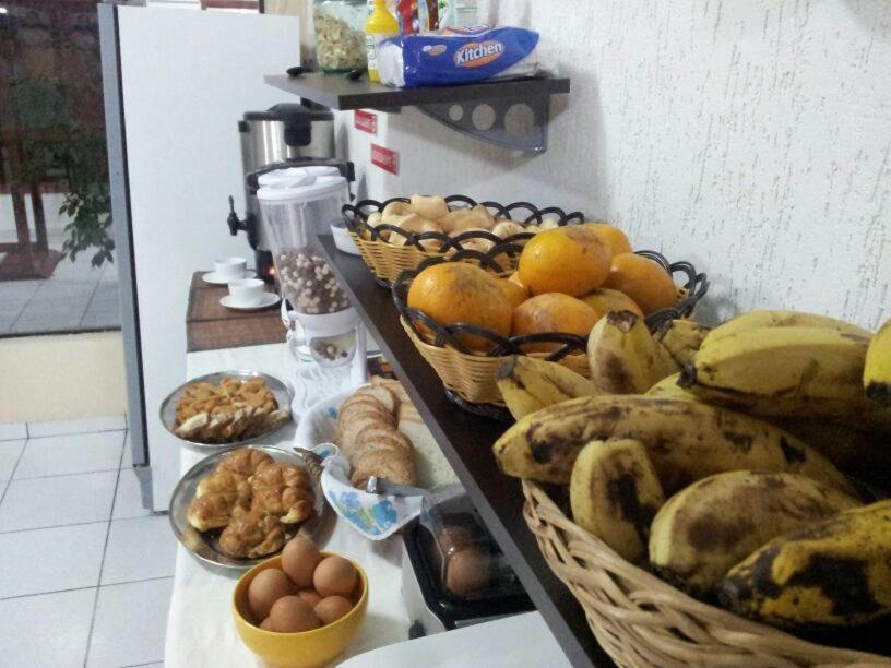 Hostal Casa Suiza Asuncion Exterior photo