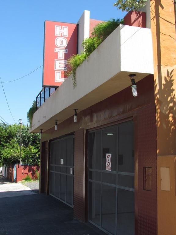 Hostal Casa Suiza Asuncion Exterior photo